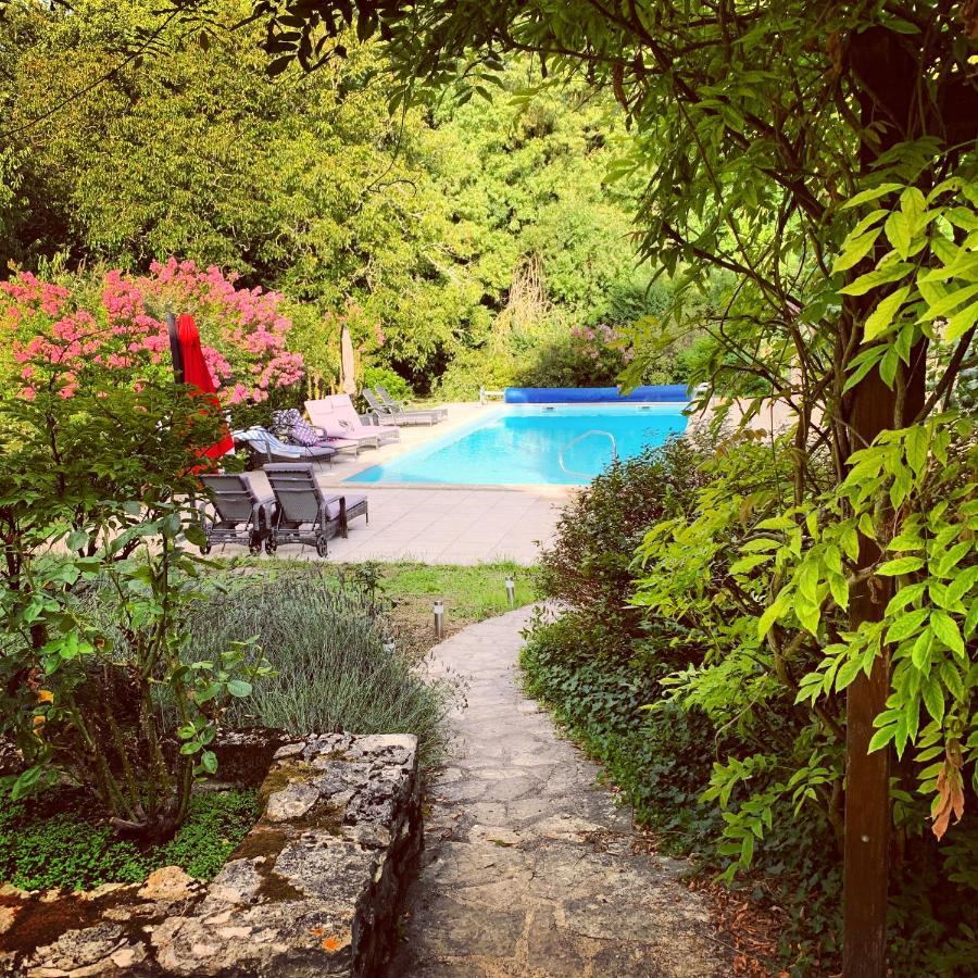 Uniquely Private Holiday Villa In The Charente Puyreaux Zewnętrze zdjęcie