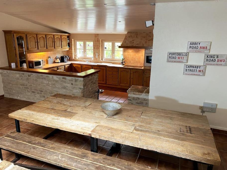 Uniquely Private Holiday Villa In The Charente Puyreaux Zewnętrze zdjęcie
